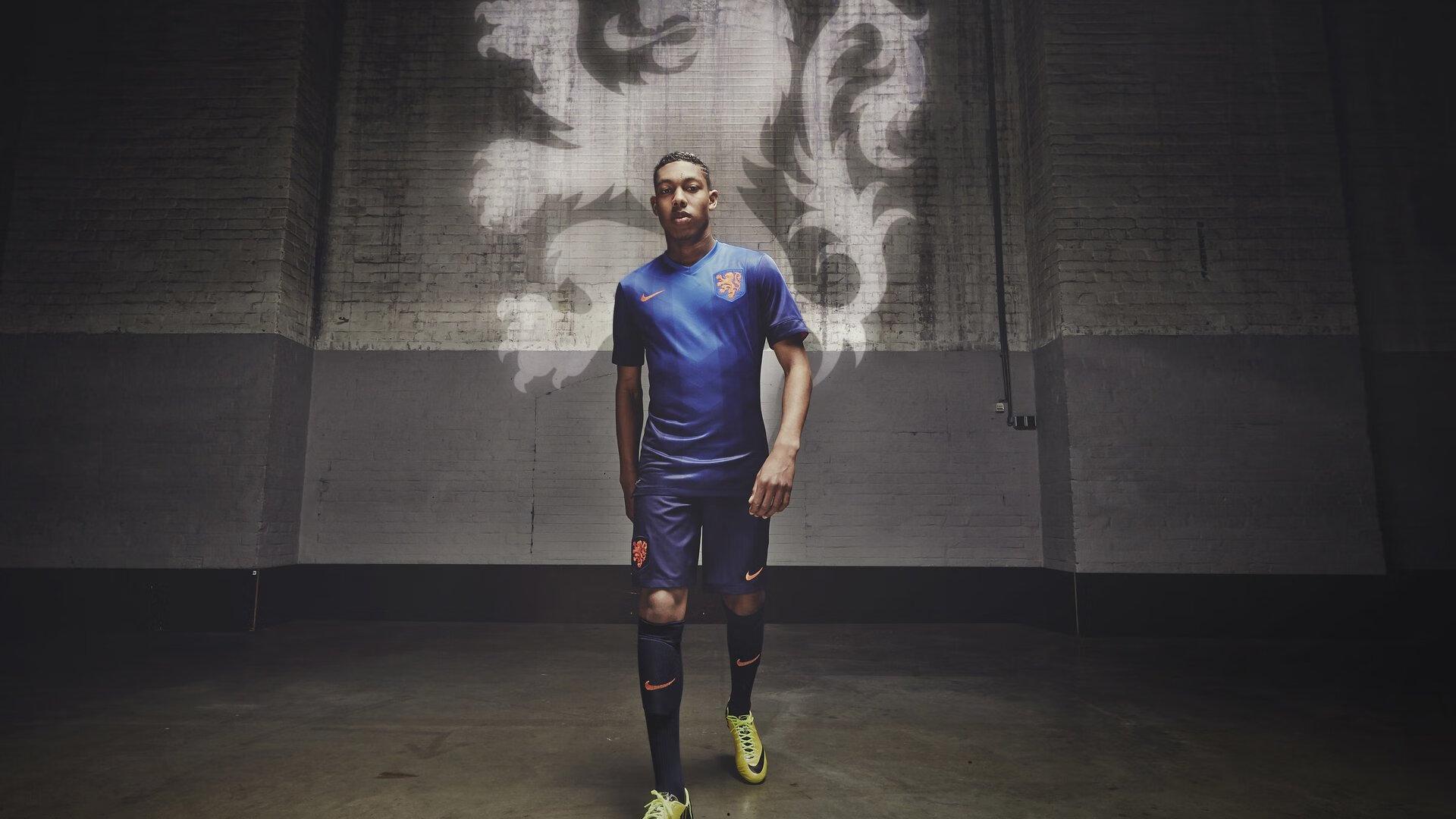 二十载赤诚付家国 王治郅挥手作别 一个时代在掌声中落幕