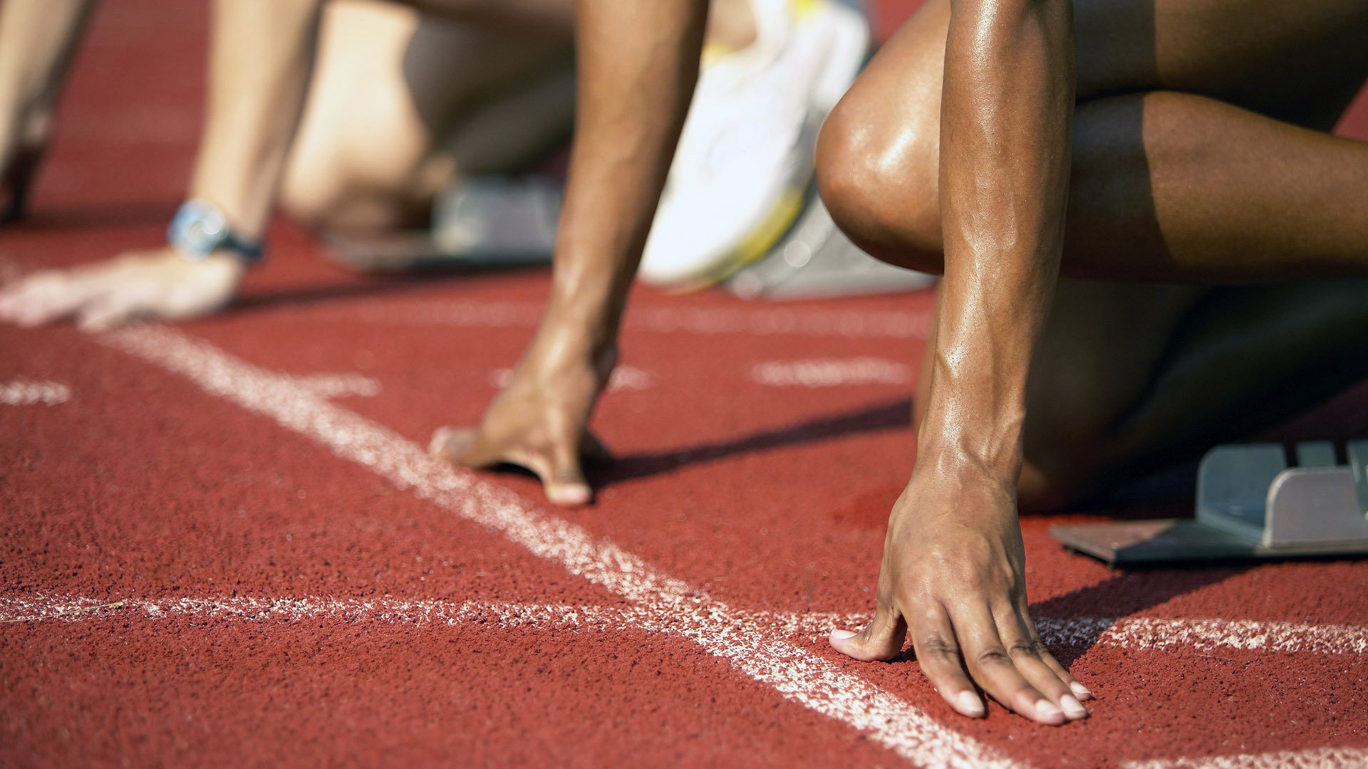 网坛焦点，莱曼亮相慕尼黑啤酒节，着装风格引球迷热议