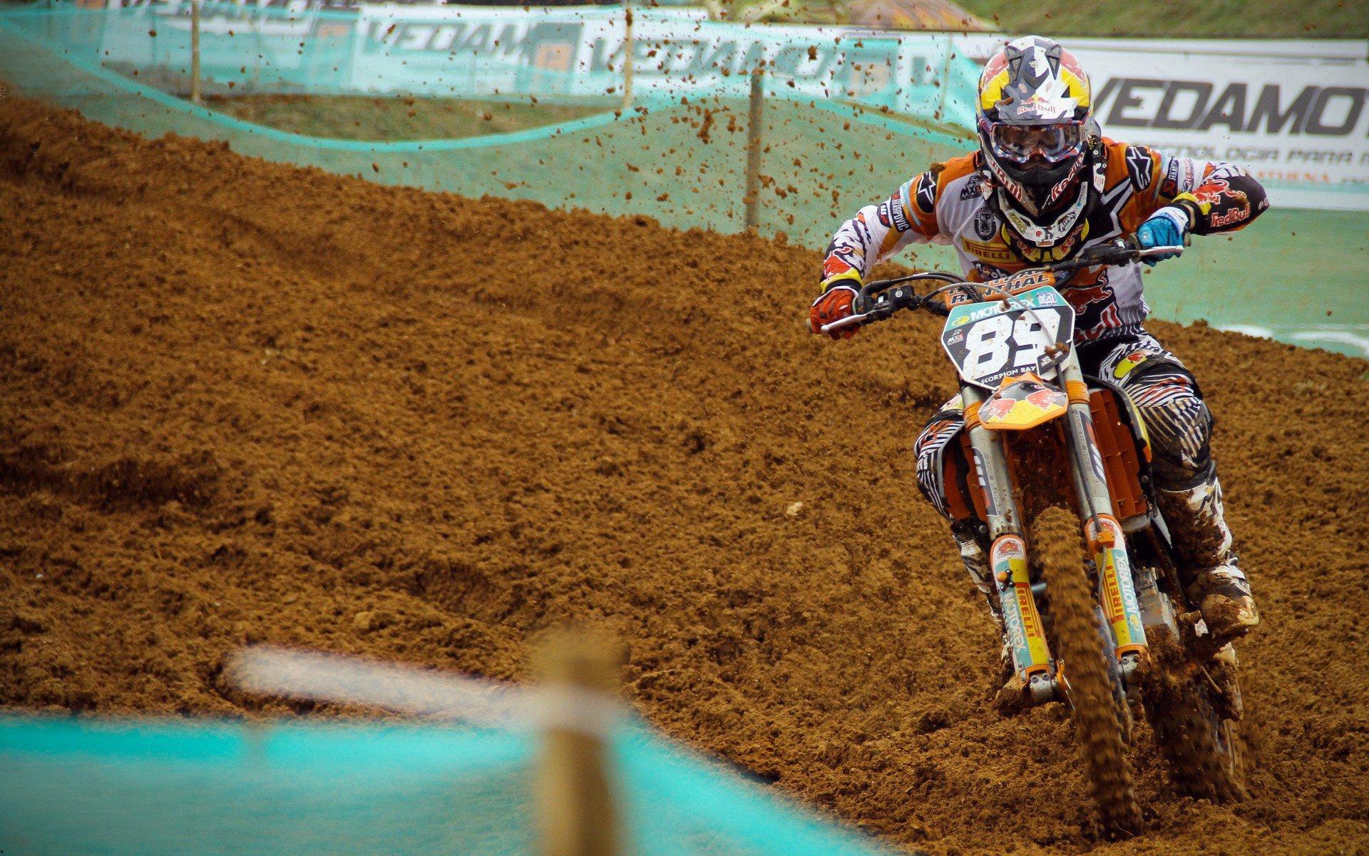 欧冠历史新标杆，哈兰德49场达成50球，效率超越范尼梅西